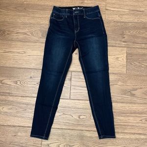 White House Black Market Skinny Slimmer Jeans - size 4 short